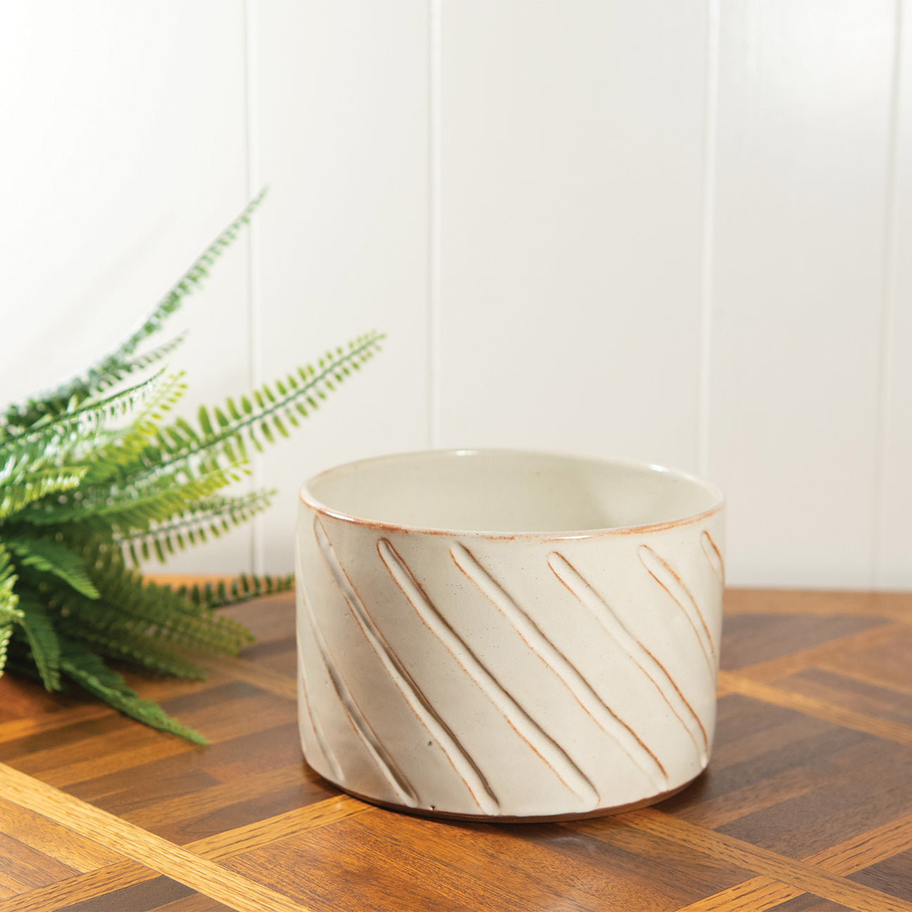 Wide Diagonal Carved Pot- Cream