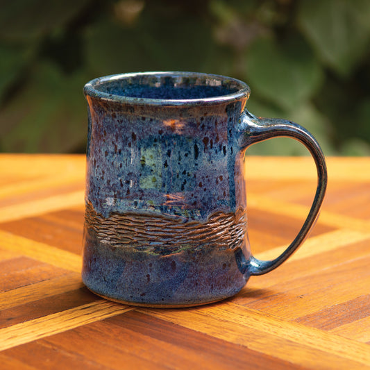 11oz Delicate Handled Carved Wave Mug