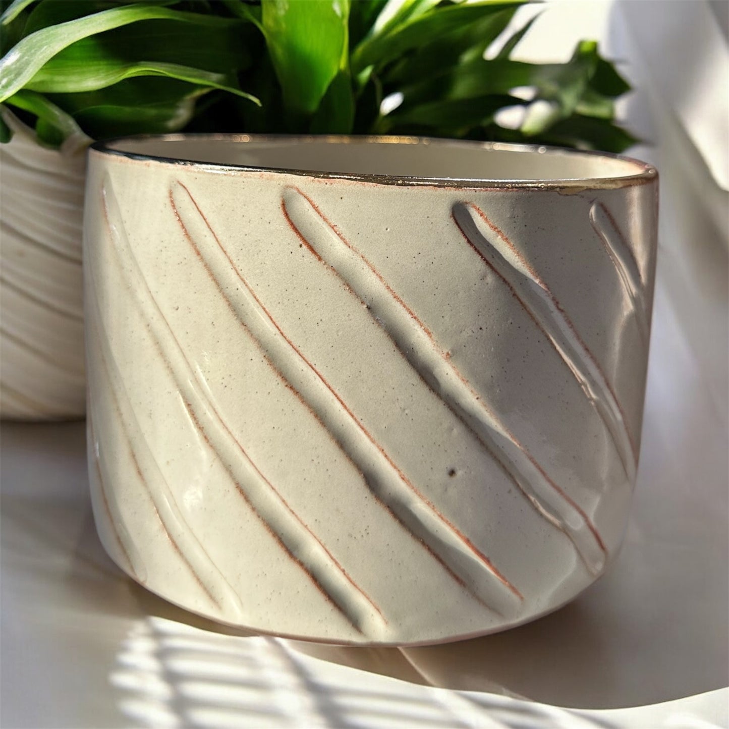 Cream Gold Wide Diagonal Carved Pot